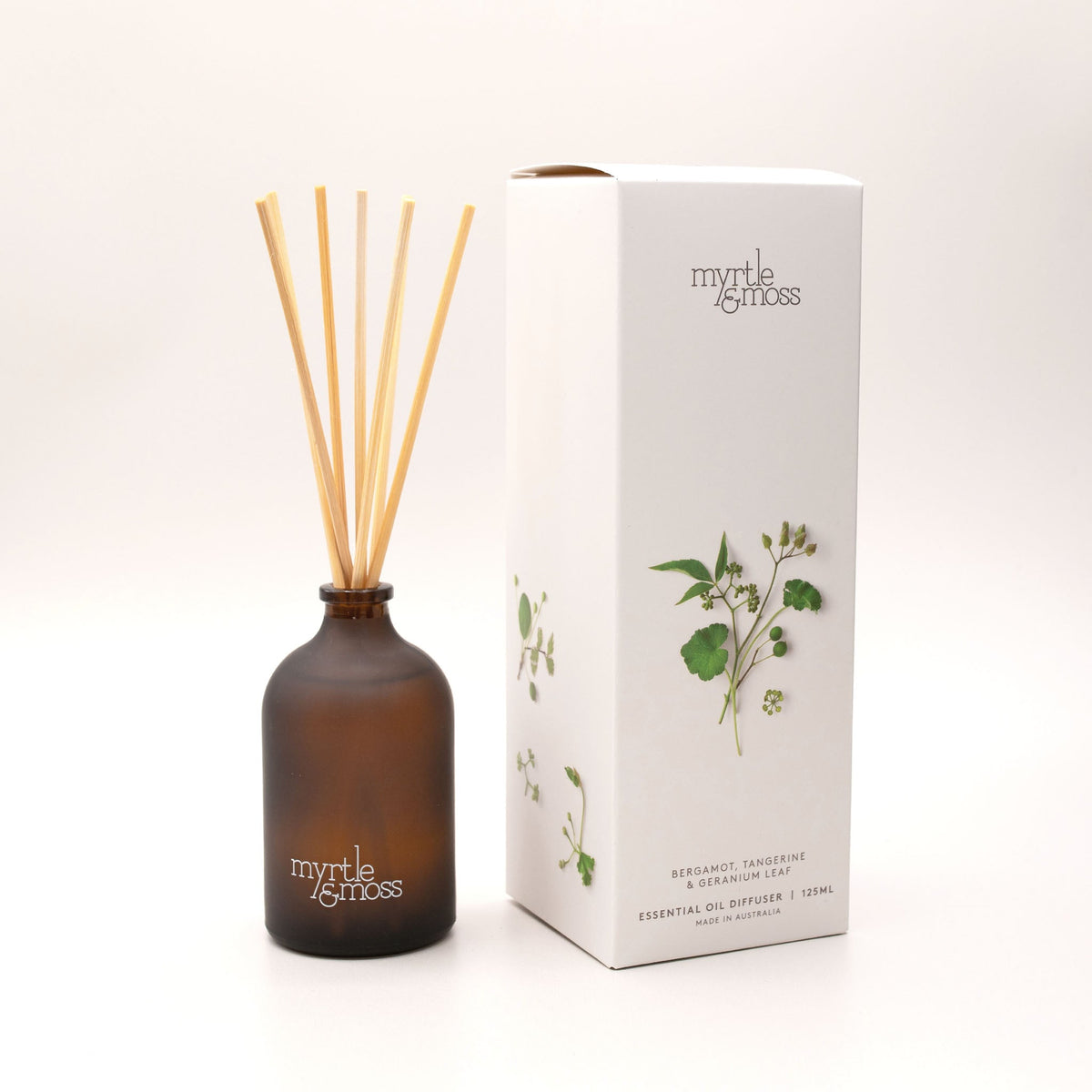 Myrtle & Moss Bergamot Rind, Tangerine & Geranium Leaf Essential Oil Diffuser 125ML angle