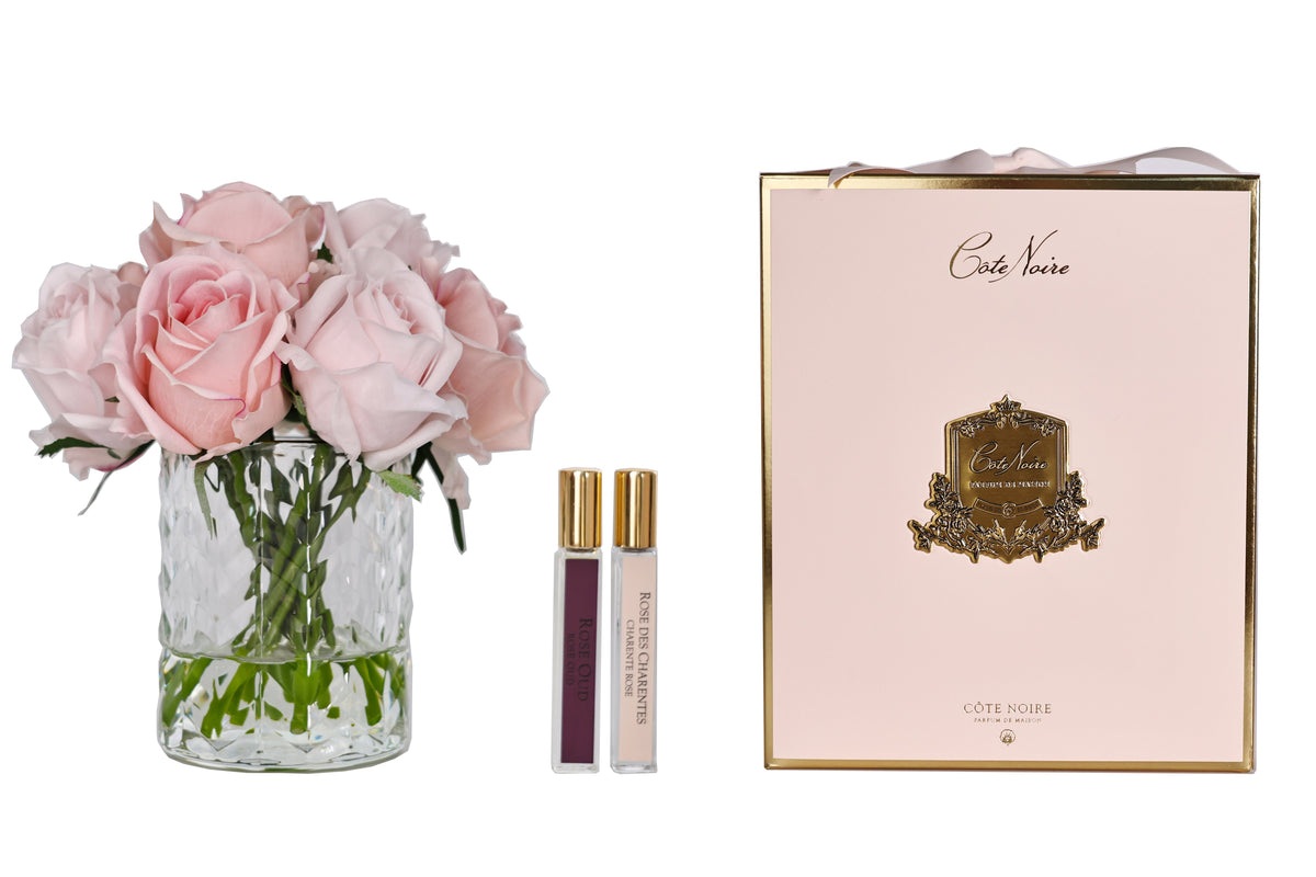Cote Noire herringbone flower in clear glass with mixed pink rose buds