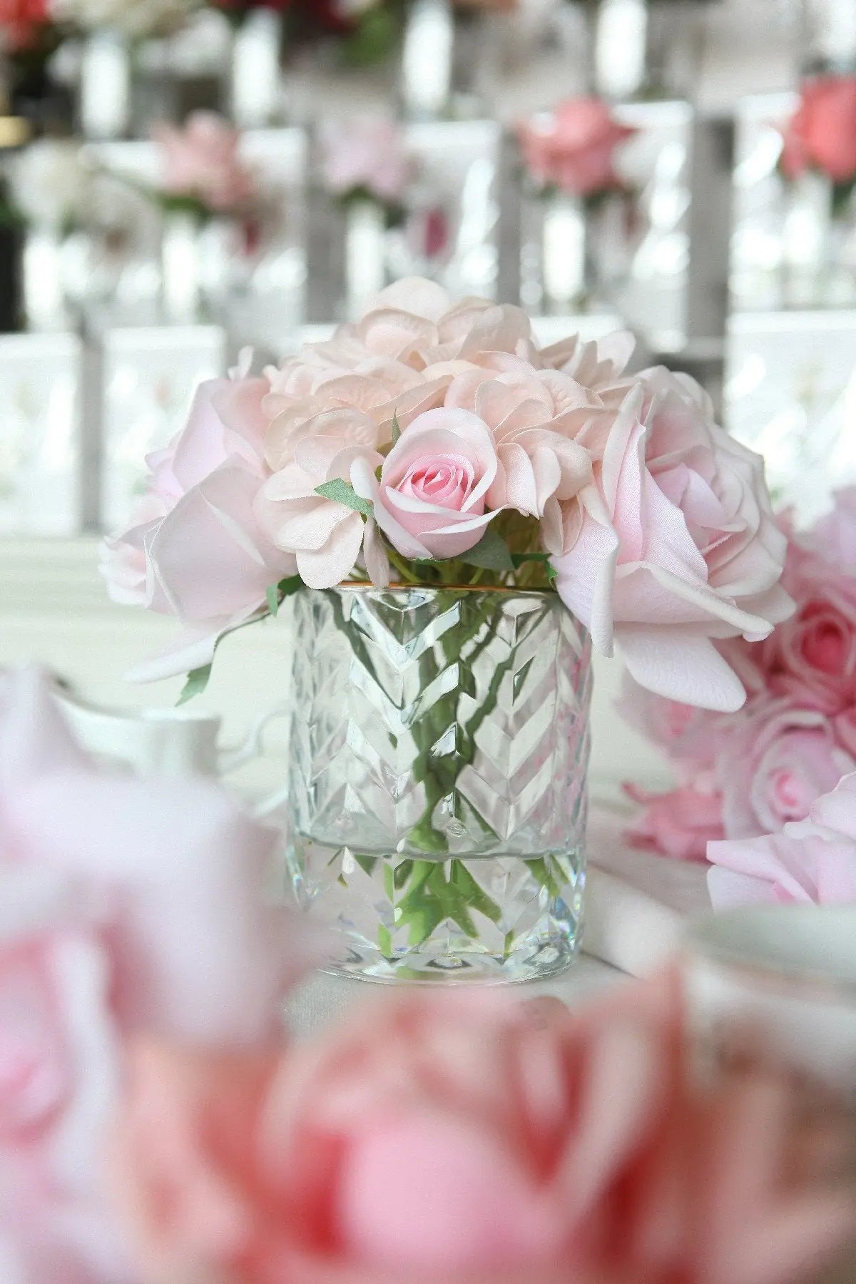 Cote Noire herringbone glass flower diffuser with roses and hydrangeas, box packaging